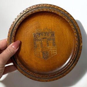 Vintage Poland souvenir Krakow hand made pyrography wood wall hanging plate 7”